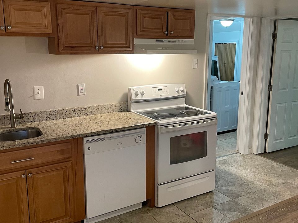 1st image of 6223 Parkhill Dr
