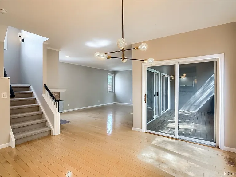 217 S Jackson St #E — Photo 9