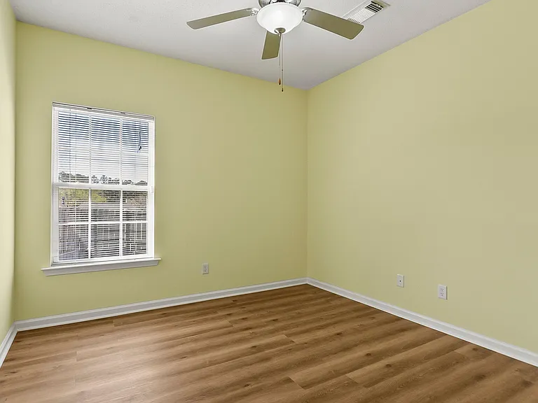 6402 Covington Villas Dr — Photo 20