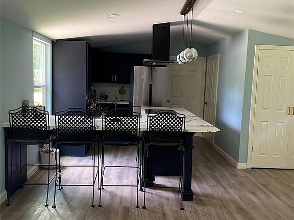 4th image of 26687 Long St