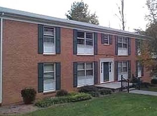 340 Chinquapin Trl APT 1, Christiansburg, VA 24073