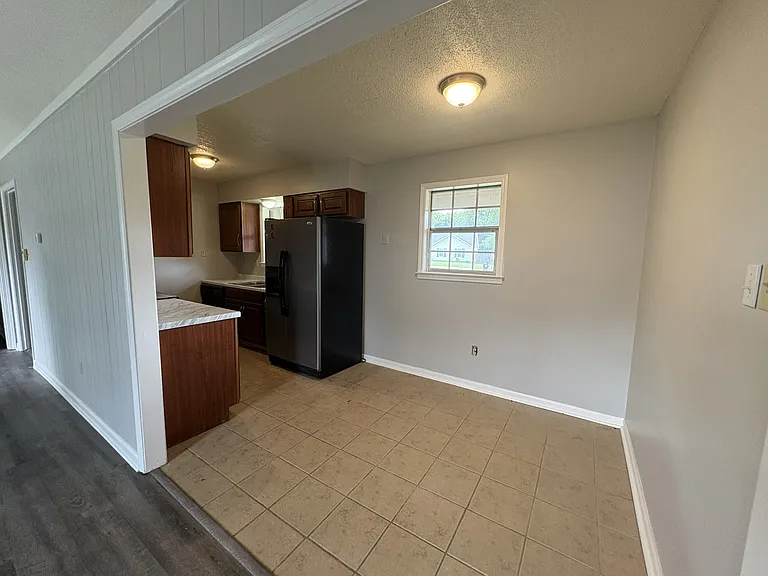 8520 Greenbrook Pkwy — Photo 7