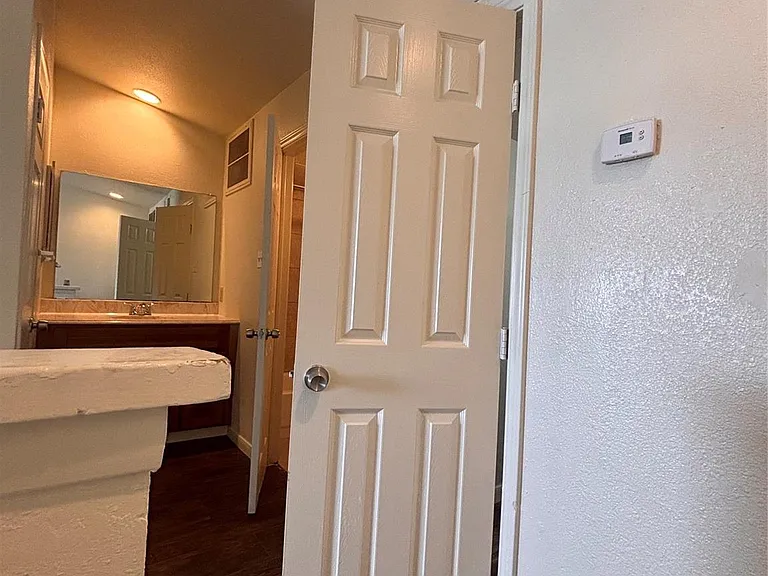 2110 Wilcrest Dr #123 — Photo 16