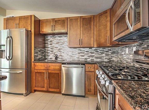 4th image of 2221 W Midwood Ln
