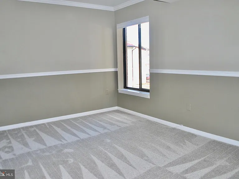 2850 Dover Ln #203 — Photo 8