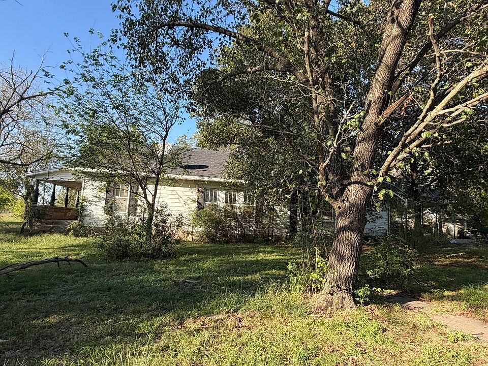 2nd image of 16100 Elk Rd