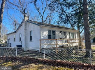 37 E Branch Ave, Pine Hill, NJ 08021