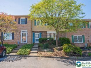 4617 N Hedgerow Dr, Allentown, PA 18103