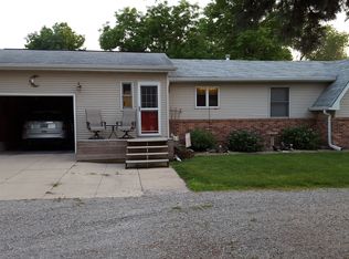 2642 Cedar Terrace Dr, Waterloo, IA 50702