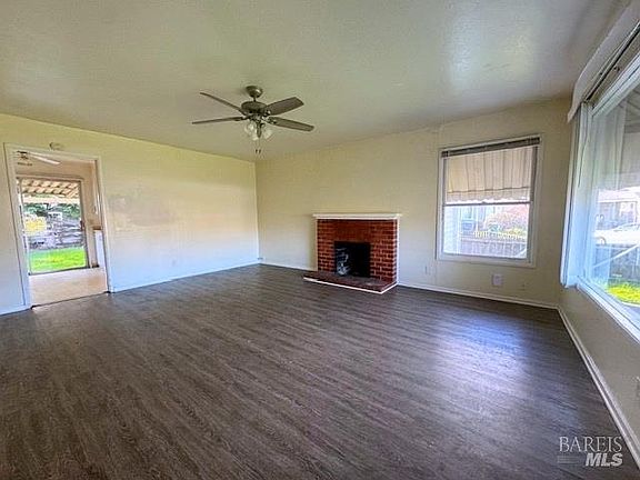 4th image of 66 Rio Vista Way