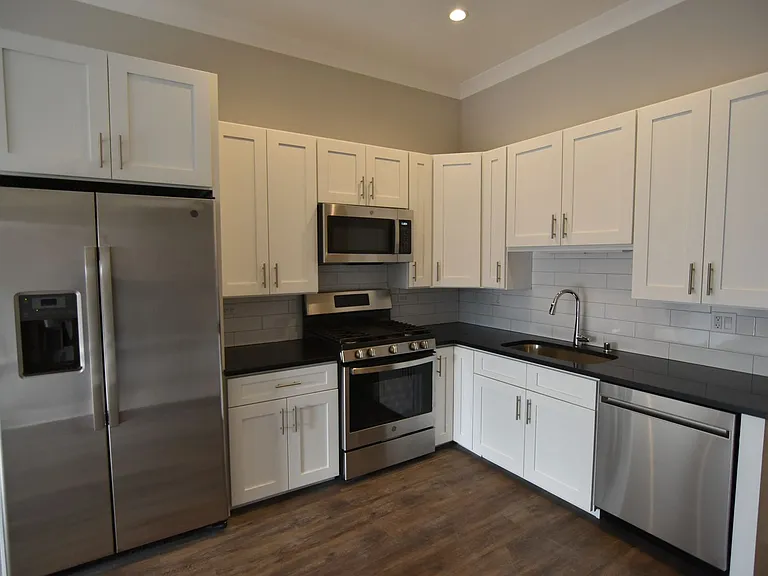 925 W Irving Park Rd #503 — Photo 1