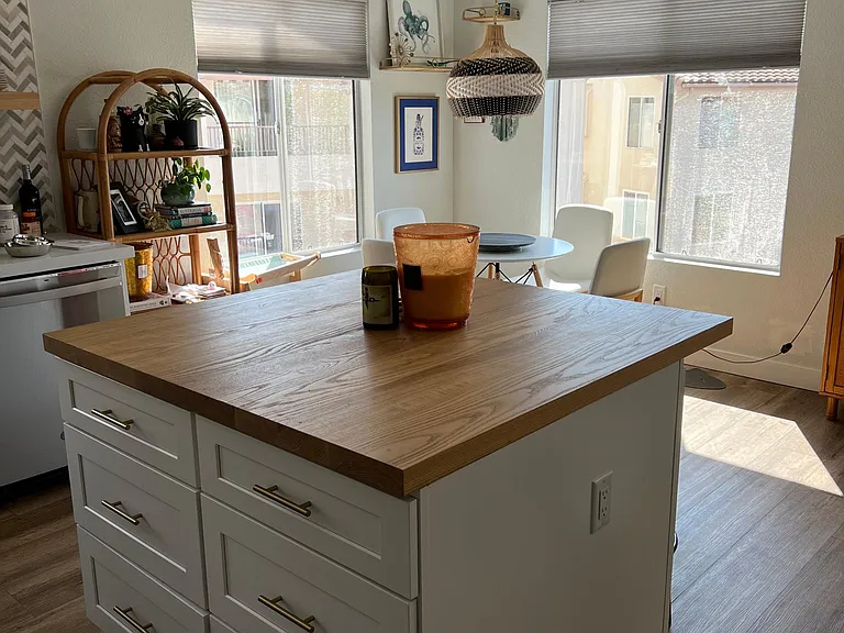 7428 Altiva Pl — Photo 1