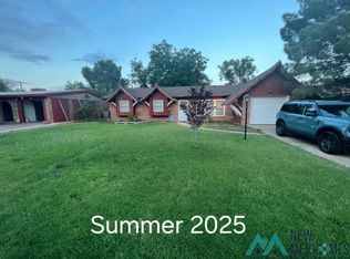 3103 Encanto Dr, Roswell, NM 88201