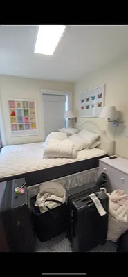 Rented by Weinstein Realty Group | media 17