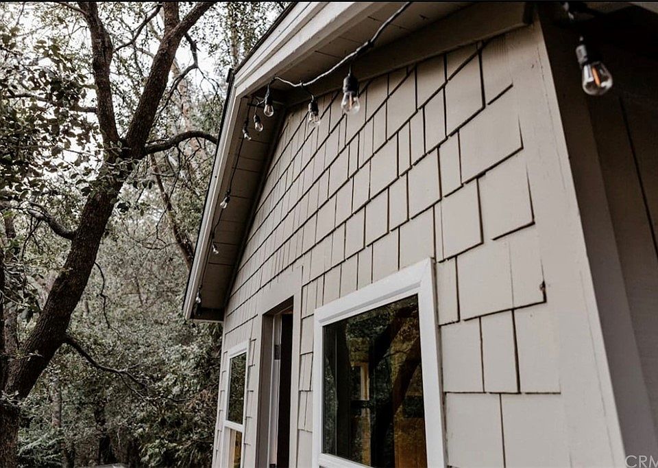 577 Acacia Dr, Crestline, CA 92325 Zillow