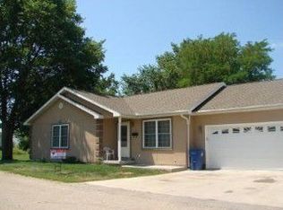 217 Buchanan St, Morris, IL 60450