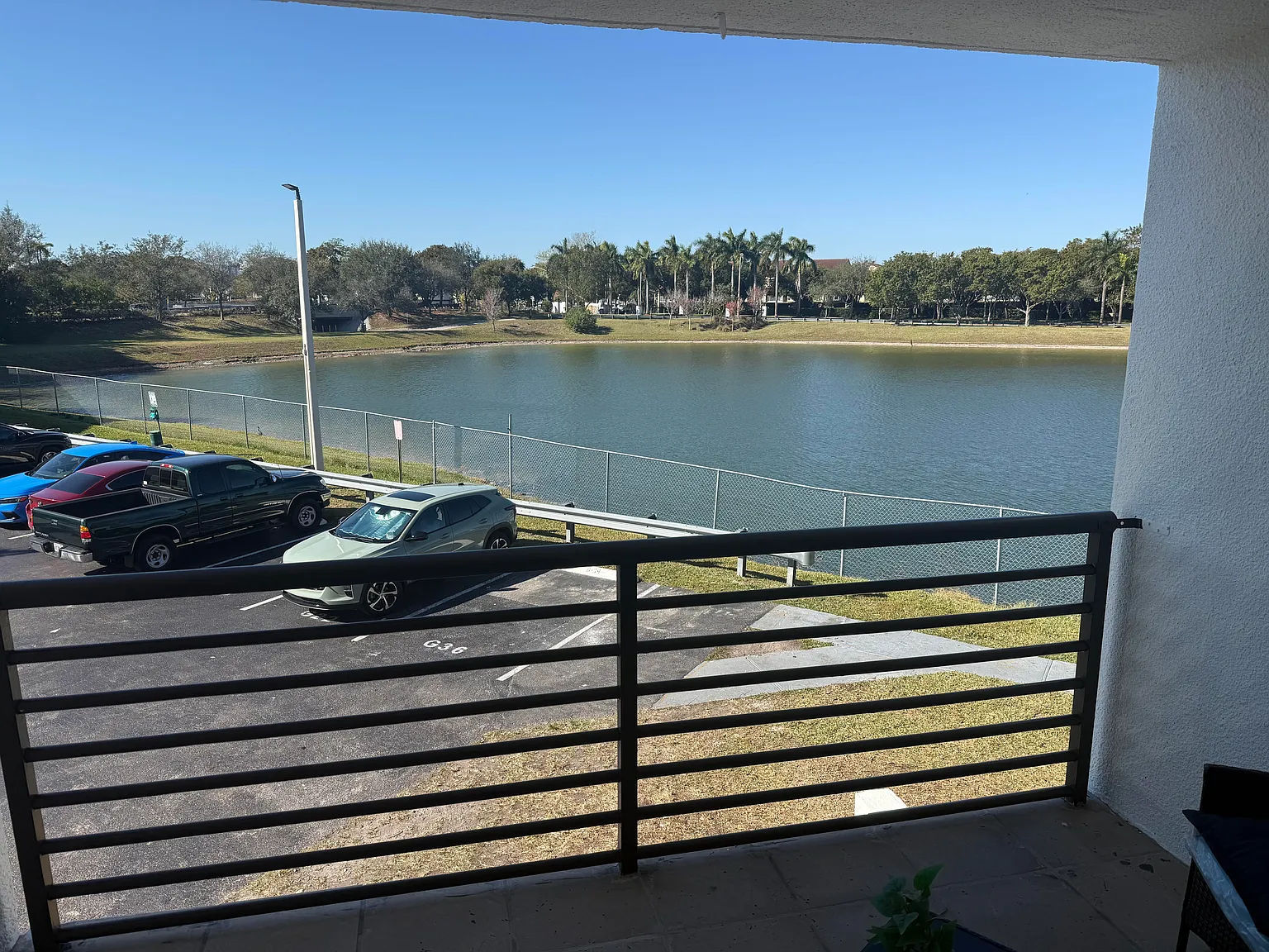 2 bed, 933 sqft, $2,150 — Photo 2