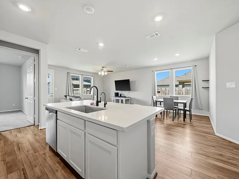 2420 Solaris Bend Dr — Photo 7