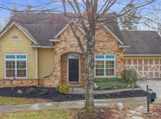 10502 Donahue Dr, Huntersville, NC 28078