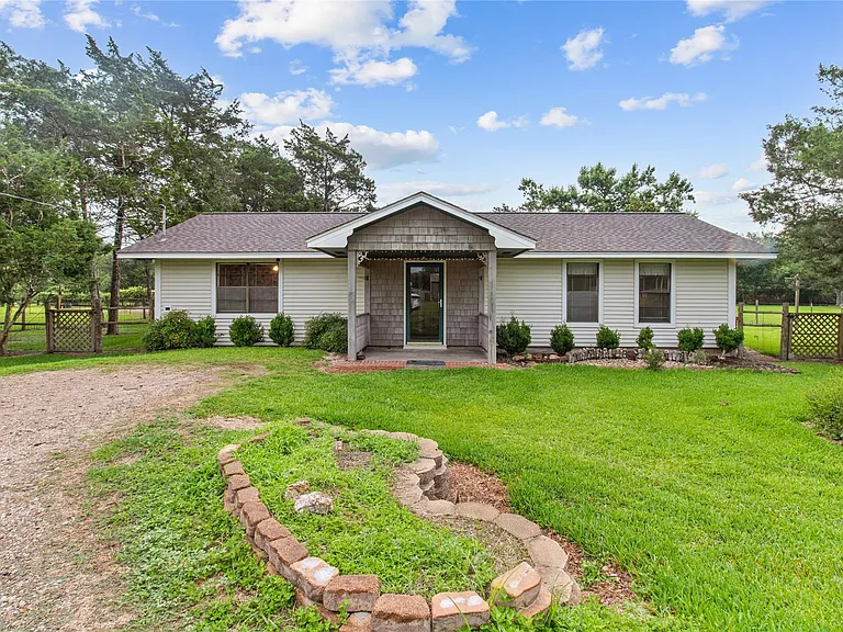 4848 Wickwillow Ln — Photo 1