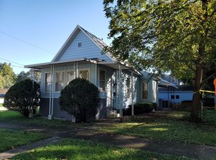1221 N Lee St, Bloomington, IL 61701
