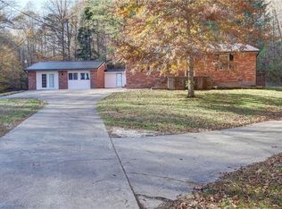 182 Tahoe Rd, Charleston, WV 25320