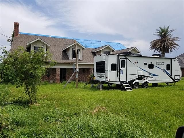 1st image of 3312 Country Club Dr