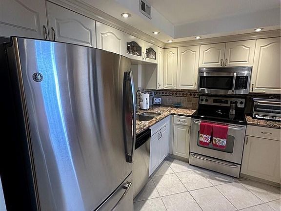 4th image of 7610 NW 18th Street #405