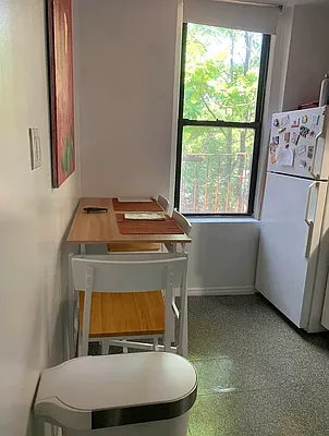 Rented by M.Grossman R.E. Management | media 13