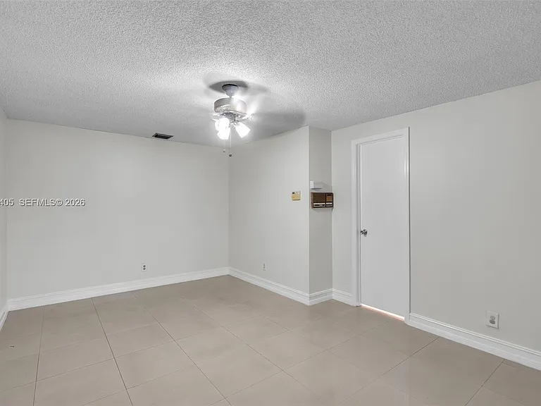 5560 W 6th Ave — Photo 15