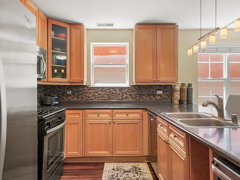 1475 N Larrabee St #B — Photo 7