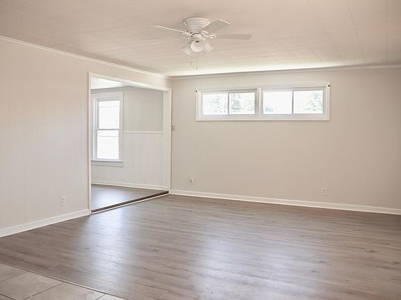 5th image of 8730 Brenda Ave