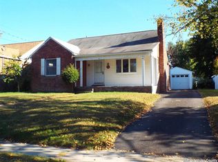41 Finger St, Saugerties, NY 12477