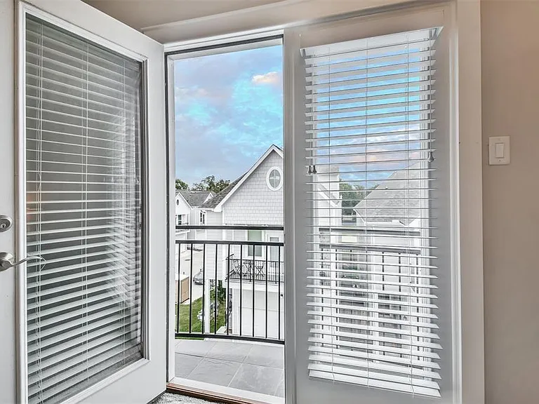 1815 Napa Creek Ln — Photo 23