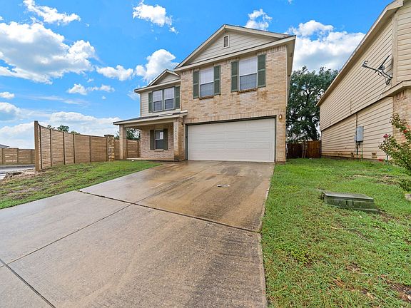 3rd image of 24603 Magnolia Fls