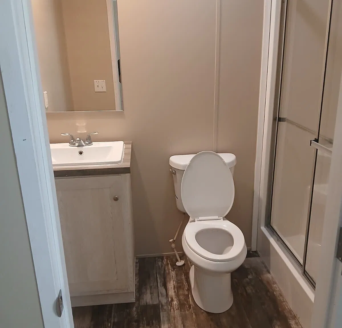 3BR Home in Paradise Hills Estates in Maiden — Photo 3