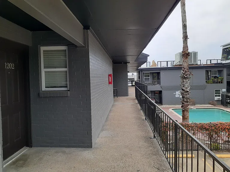 2020 S Congress Ave #1202 — Photo 20