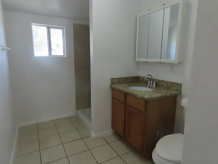 108A N Stansberry Ave — Photo 11