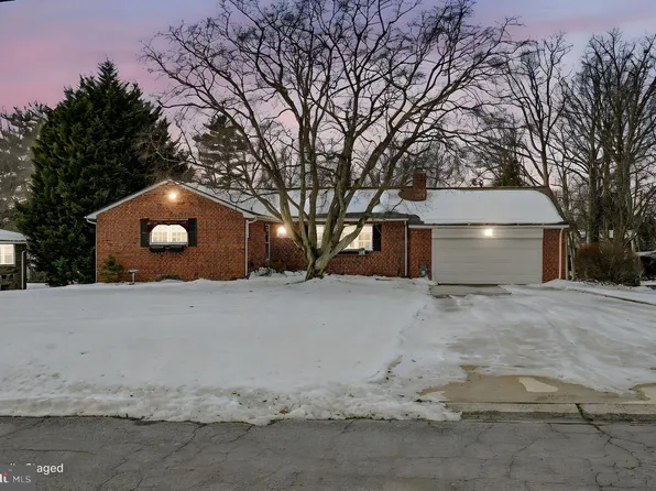 2308 Belford Dr, Wilmington, DE 19808