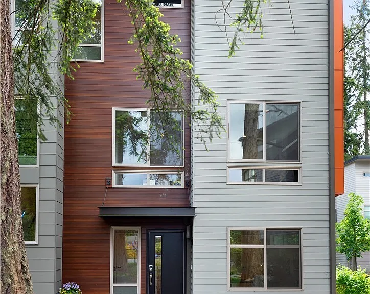 16372 NE 16th Ct — Photo 3