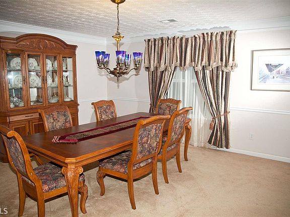Formal Dining Room.