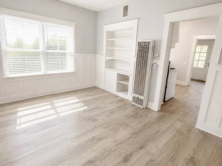 236 N Alessandro St — Photo 3