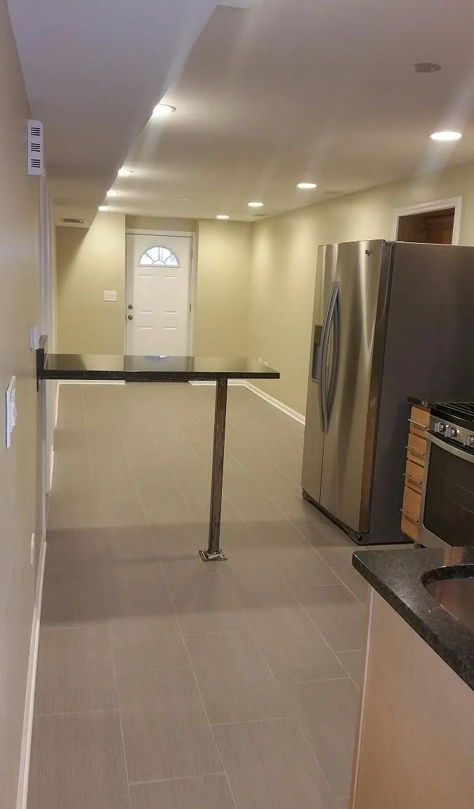 2 bed, 1200 sqft, $1,800 — Photo 4