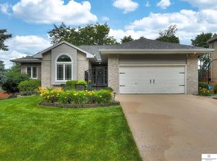 5922 S 167th Ave, Omaha, NE 68135