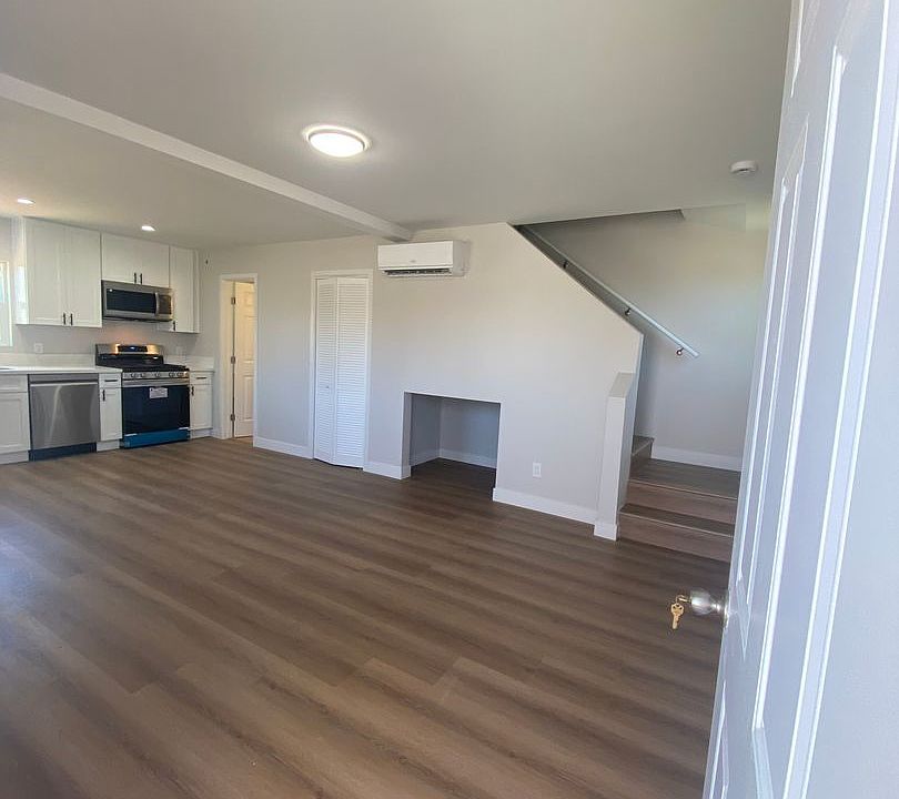 1st image of 352 Bonito Ave #2