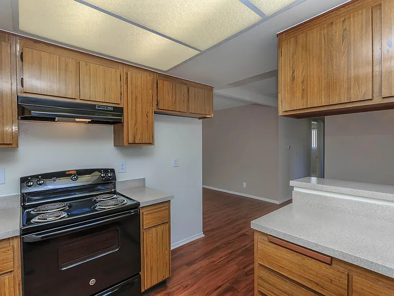 Ridgewood Village Apartment Homes — Photo 65