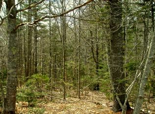 9 Robinson Dr, Rockport, ME 04856