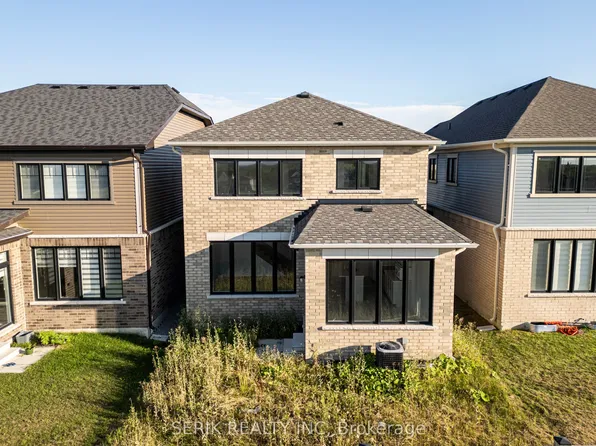163 Fenchurch Mnr, Barrie, ON L9J 0W9