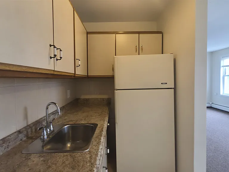 77 Colgate St #3 — Photo 8