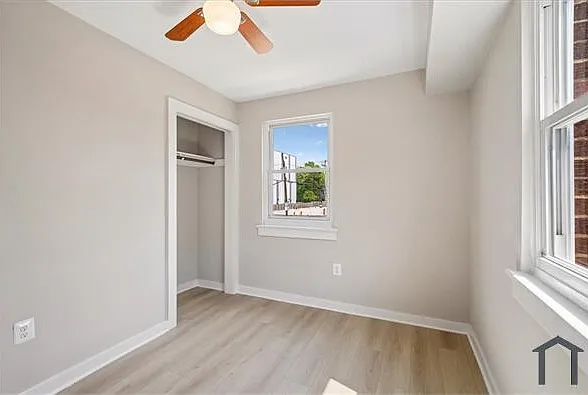 1410 Young St SE #8 — Photo 9